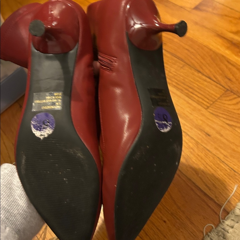 Madden Girl red Ankle Boots- Sz 8.5 - Picture 4 of 4